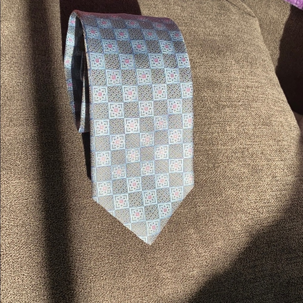 Tie